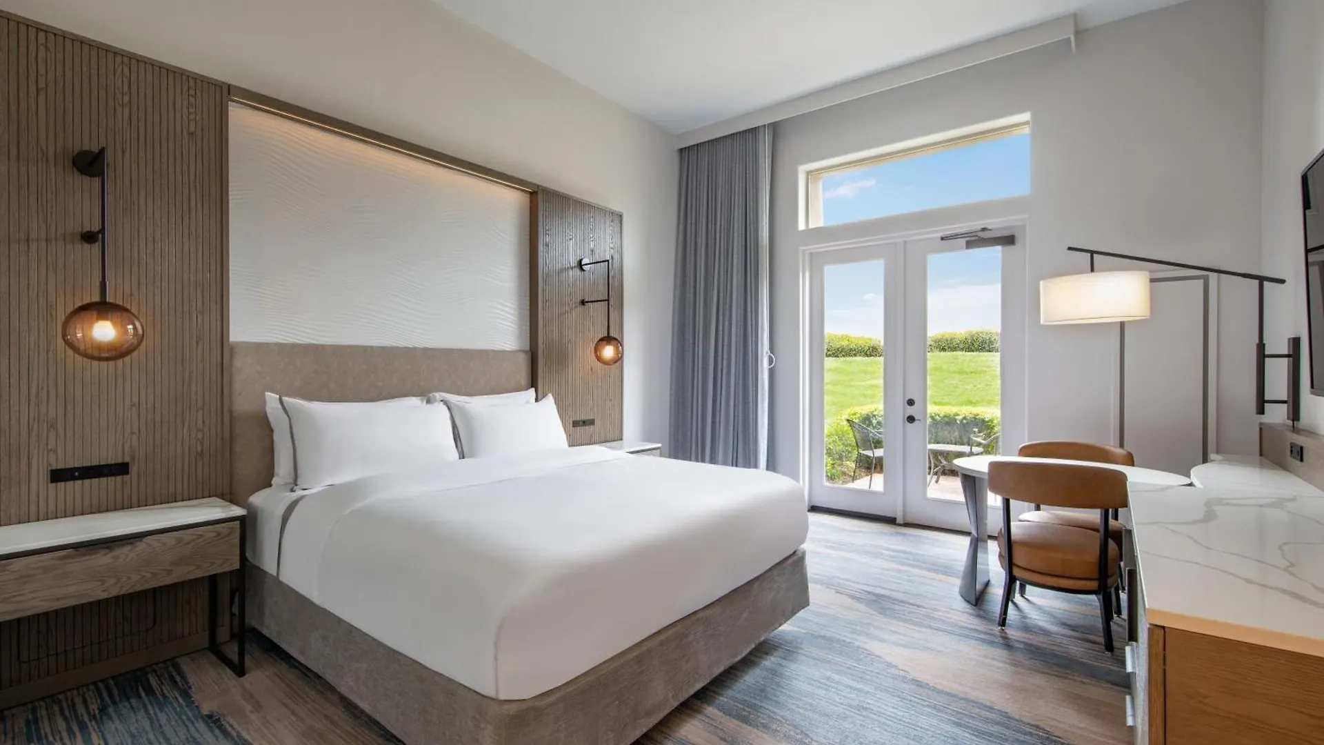 The Westin Sacramento Riverfront Hotel & Spa