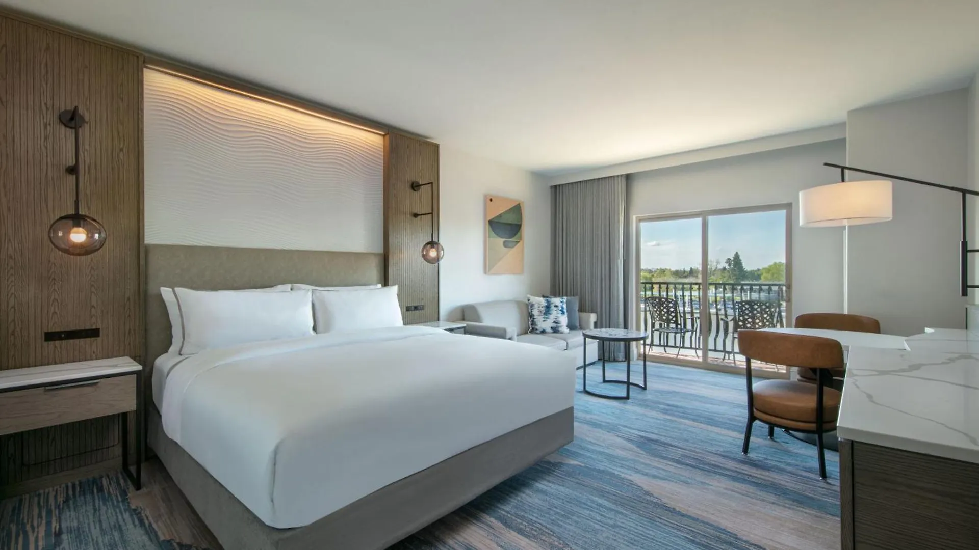 The Westin Sacramento Riverfront Hotel & Spa 4*,