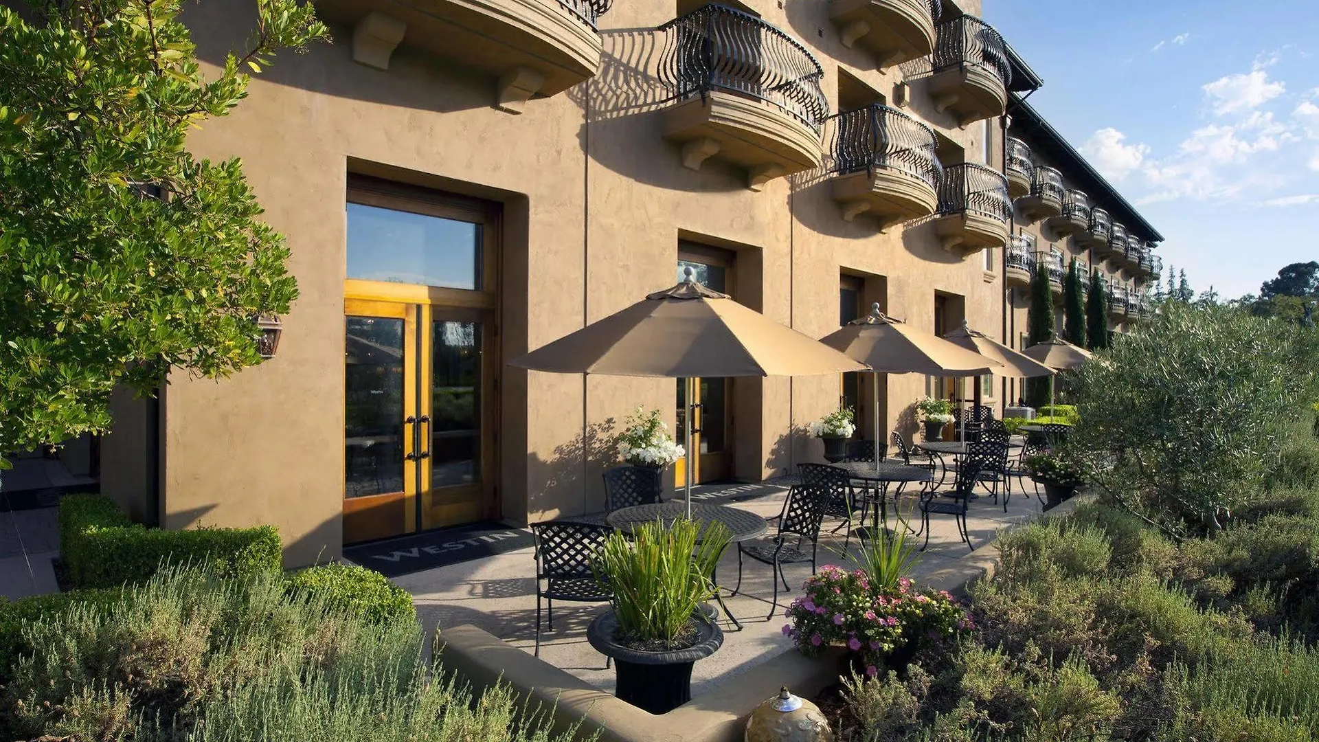 The Westin Sacramento Riverfront Hotel & Spa